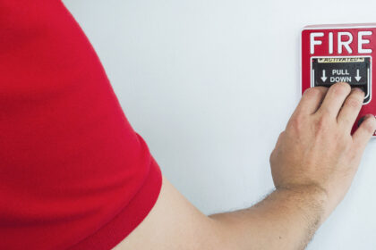 L'alarme incendie de type 4 : le système idéal pour la sécurisation de bâtiments publics